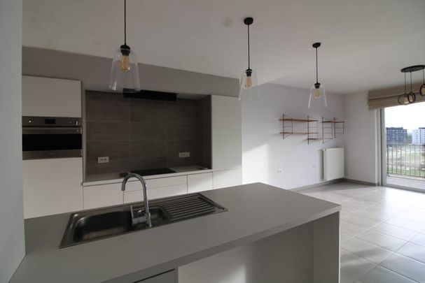 Appartement te huur - Photo 1