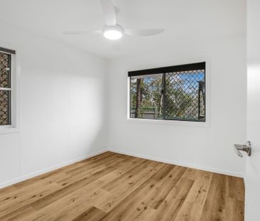 Contemporary Living with Views & Breezes - Photo 3