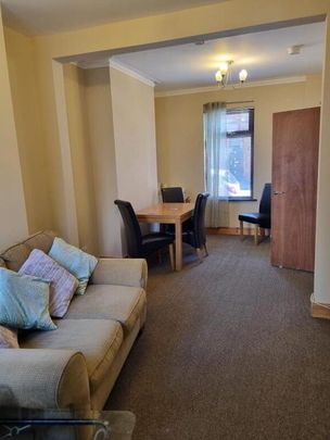 127 Donegall Avenue, Belfast, BT12 6LT - Photo 1