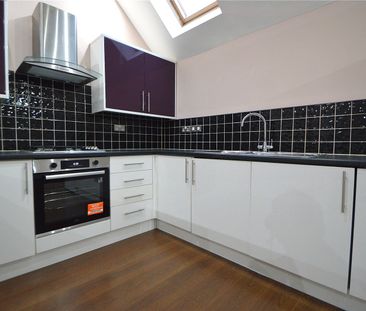 Addiscombe Grove, Croydon, Surrey, CR0 - Photo 2