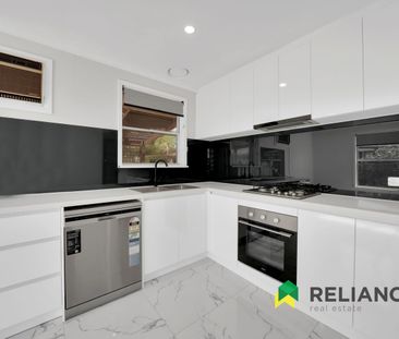 4 Bedroom house in the good location of Werribee !!! - Photo 4