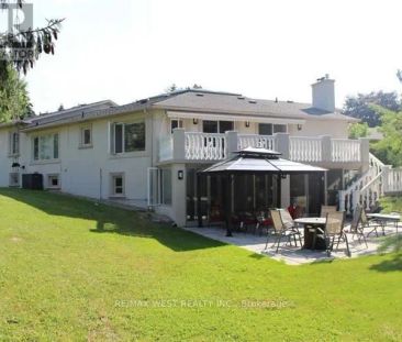 Detached Home For Lease | N9238897 - Photo 3