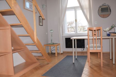 Pronájem zařízeného bytu 1+1 Praha 2 Nové město, Na Bojišti ulice - Фото 2