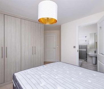 Cusworth Garth, Leeds, LS15 - Photo 5