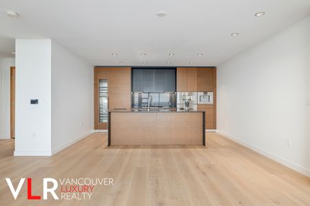 Condo in Downtown Vancouver, BC - Photo 5