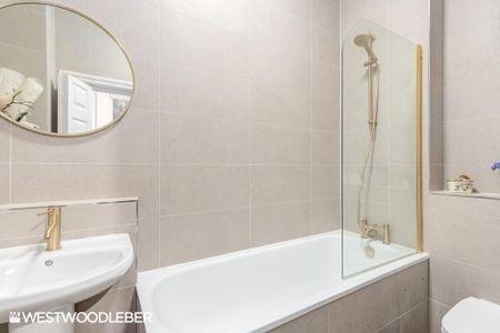 1 bedroom ground floor flat to rent - Photo 4