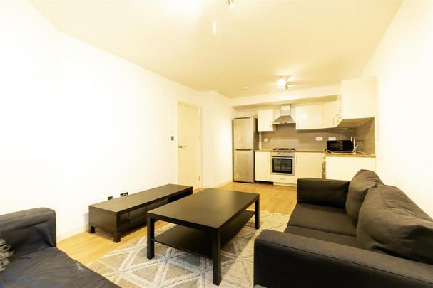 2 bedroom flat to rent - Photo 1