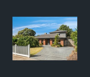 SPACIOUS FOUR BEDROOM HOME - Photo 5