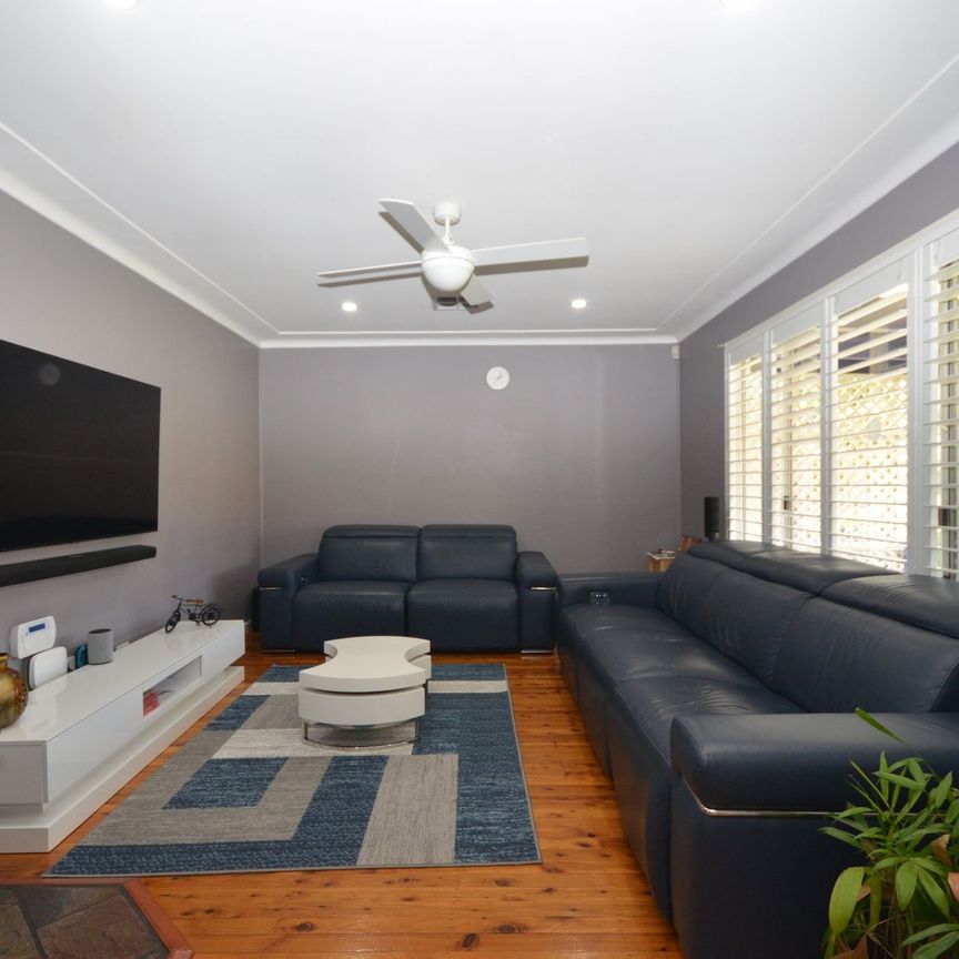 Modern 3 Bedroom Family Home - Photo 1