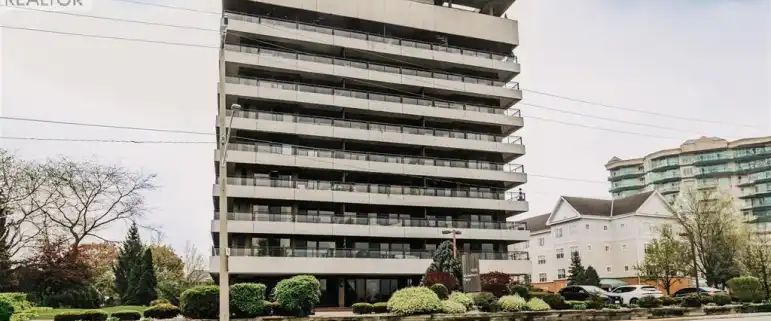 5125 RIVERSIDE DRIVE East Unit# 504 | 5125 RIVERSIDE DRIVE East Unit# 504, Windsor - Photo 1