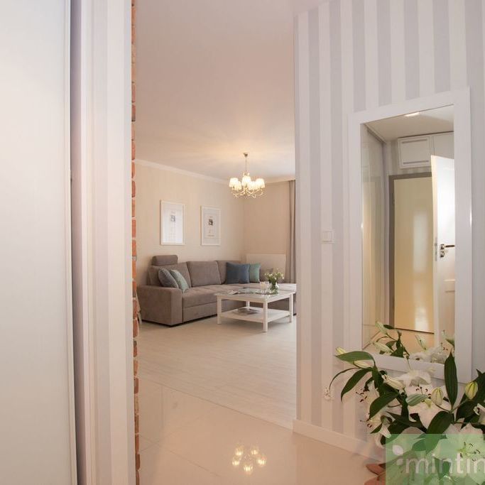 Mariacka, apartamentowiec, 50 m2, logia, 2 pokoje. - Фото 1