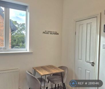 Studio to rent - Photo 4