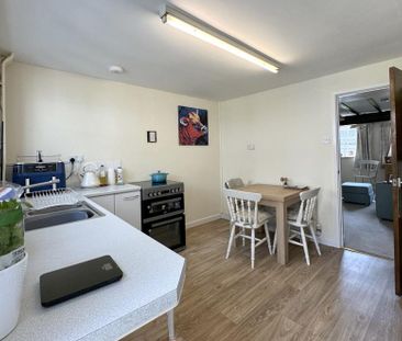 3 bedroom cottage to rent - Photo 1