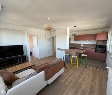 Location Appartement 4 pièces 11m² - Photo 3