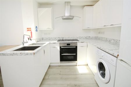 5 bedroom house to rent - Photo 3