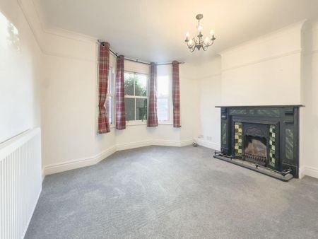 3 bedroom semi-detached house to rent - Photo 2