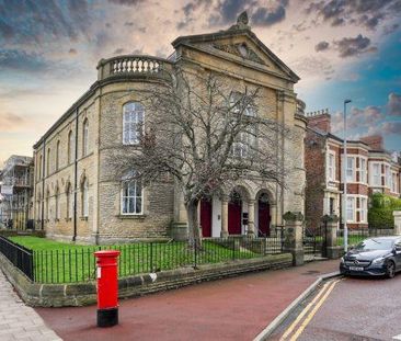 2 bedroom flat to rent - Photo 2