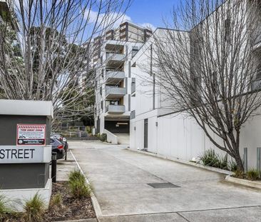 407/62 Altona Street, Kensington VIC 3031 - Photo 5