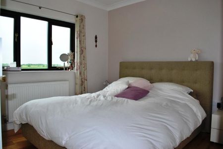 3 bedroom detached house to rent - Photo 5