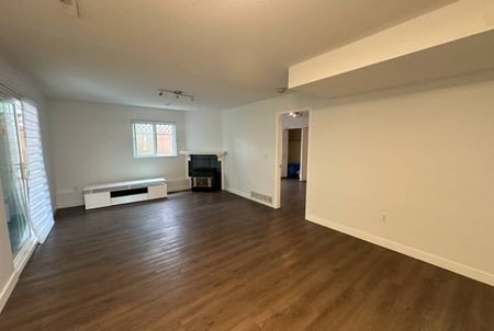 2327 Stafford Avenue, Port Coquitlam - Photo 2