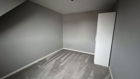 High Street, Scunthorpe - Photo 3