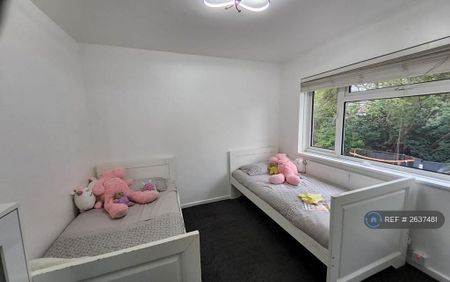 2 bedroom semi-detached house to rent - Photo 4