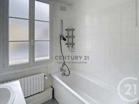Location Appartement 4 pièces 84m² CREPY EN VALOIS 60800 - Photo 2