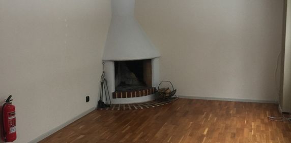 Astrakangatan, Hässelby - Photo 2