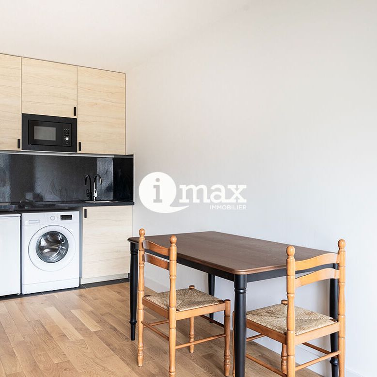 Location Appartement COURBEVOIE - - Photo 1