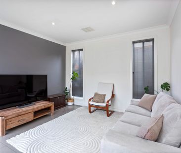 Easy Living in Style - Photo 4