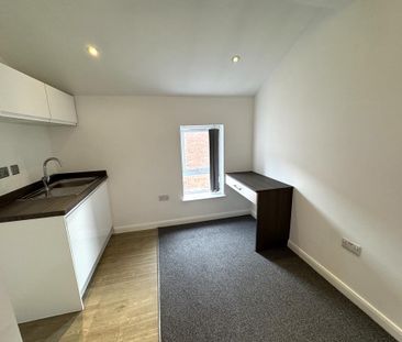 1 bedroom house of multiple occupation to rent - Photo 3