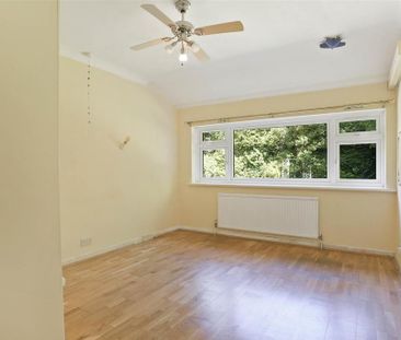 3 bedroom detached bungalow to rent - Photo 6