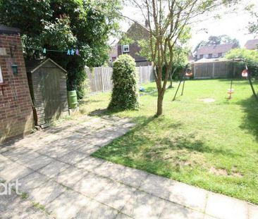 3 bedroom semi-detached house to rent - Photo 6