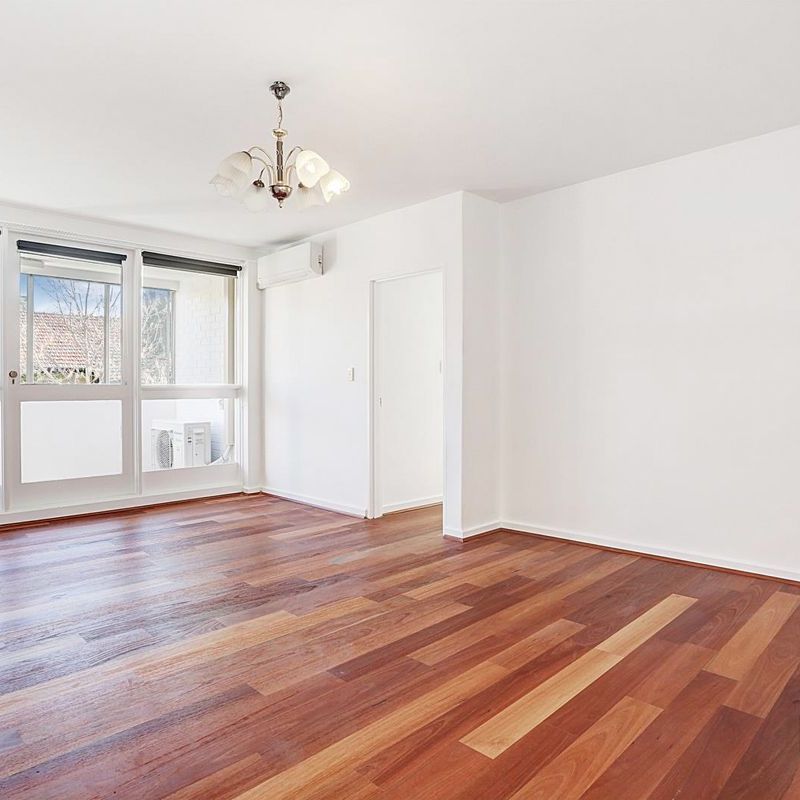 1B/381 Toorak Road, South Yarra - Photo 1