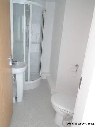 2 bedroom property to rent in Manchester - Photo 3