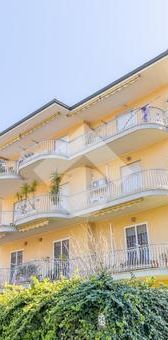 5 locali in affitto - Photo 1