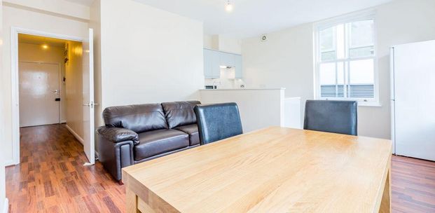 3 bedroom flat to rent - Photo 1