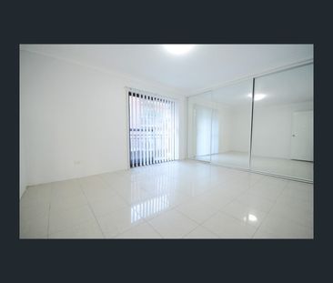 4/18-22 Hainsworth Street, Westmead, NSW 2145 - Photo 4