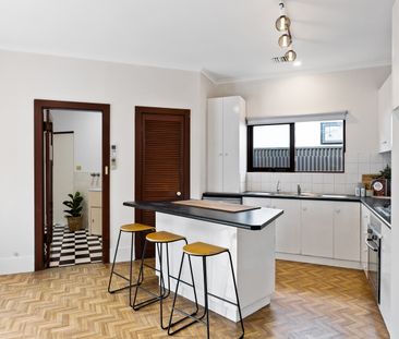 Open the Door to Grand Family Living in Prestigious St Peters - Photo 6