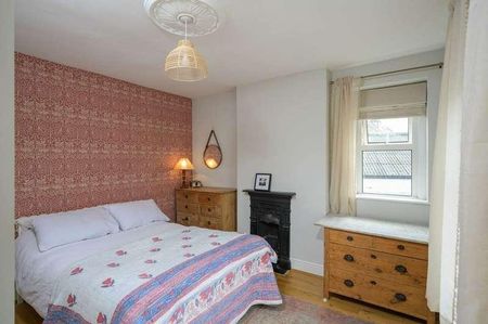 Pickwick Road, Corsham, SN13 - Photo 3