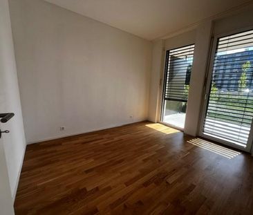 Magnifique appartement de 2,5 pièces au rez-de-chaussée, offrant un... - Photo 4