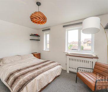 1 Bedroom Flat - Purpose Built To Let - Photo 2