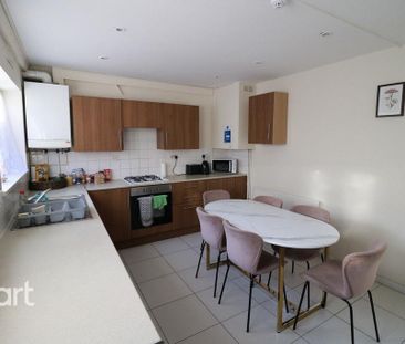 3 bedroom terraced house to rent - Photo 5