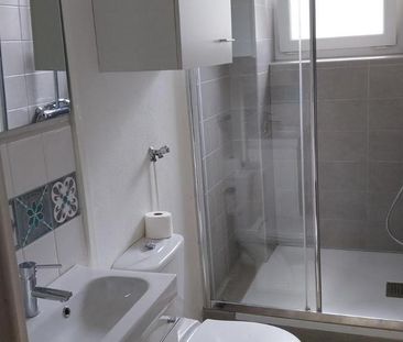 Location Appartement 2 pièces 48m² ST ROMAIN LACHALM 43620 - Photo 4