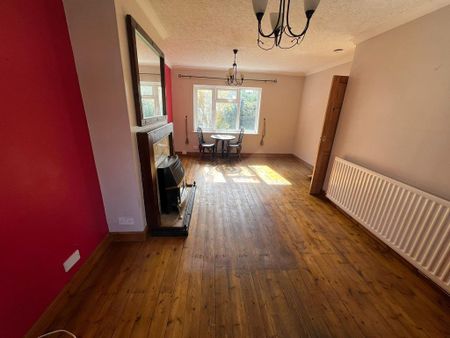 3 bedroom semi-detached house to rent - Photo 2