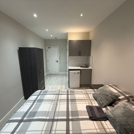 Studio Flat, Fisher Road, HA3 - Photo 3