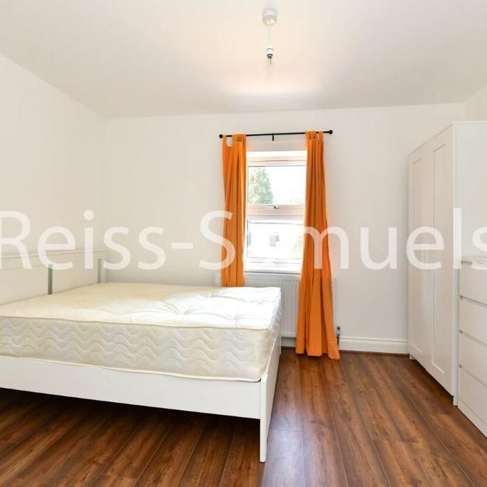 6 bedroom terraced house to rent - Photo 1