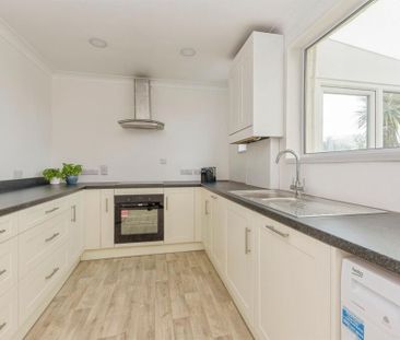 3 bedroom terraced house to rent - Photo 6