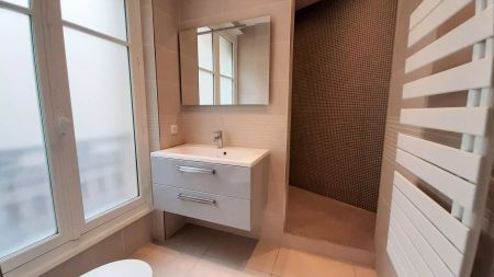 location Appartement T4 DE 130.05m² À PARIS - Photo 5