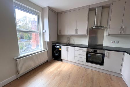 Kings Road, Fleet, Hampshire, GU51 - Photo 5